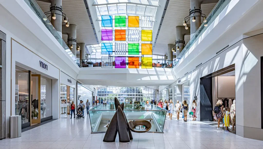 Free Art Installations in Shopping Malls